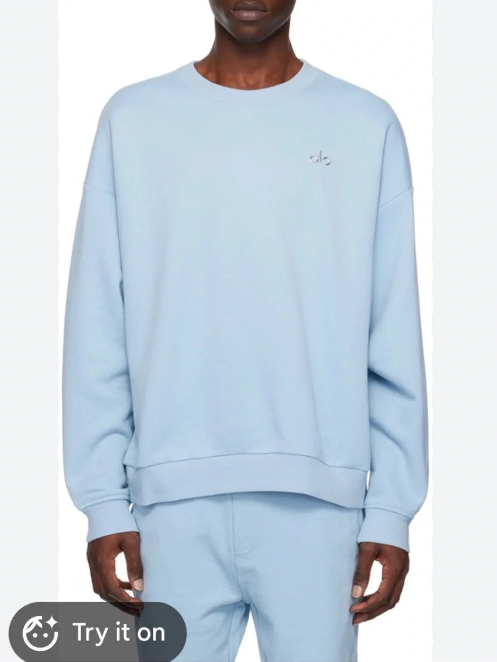 Alo Yoga Women’s Accolade Crewneck Sweatshirt Sky Blue Medium